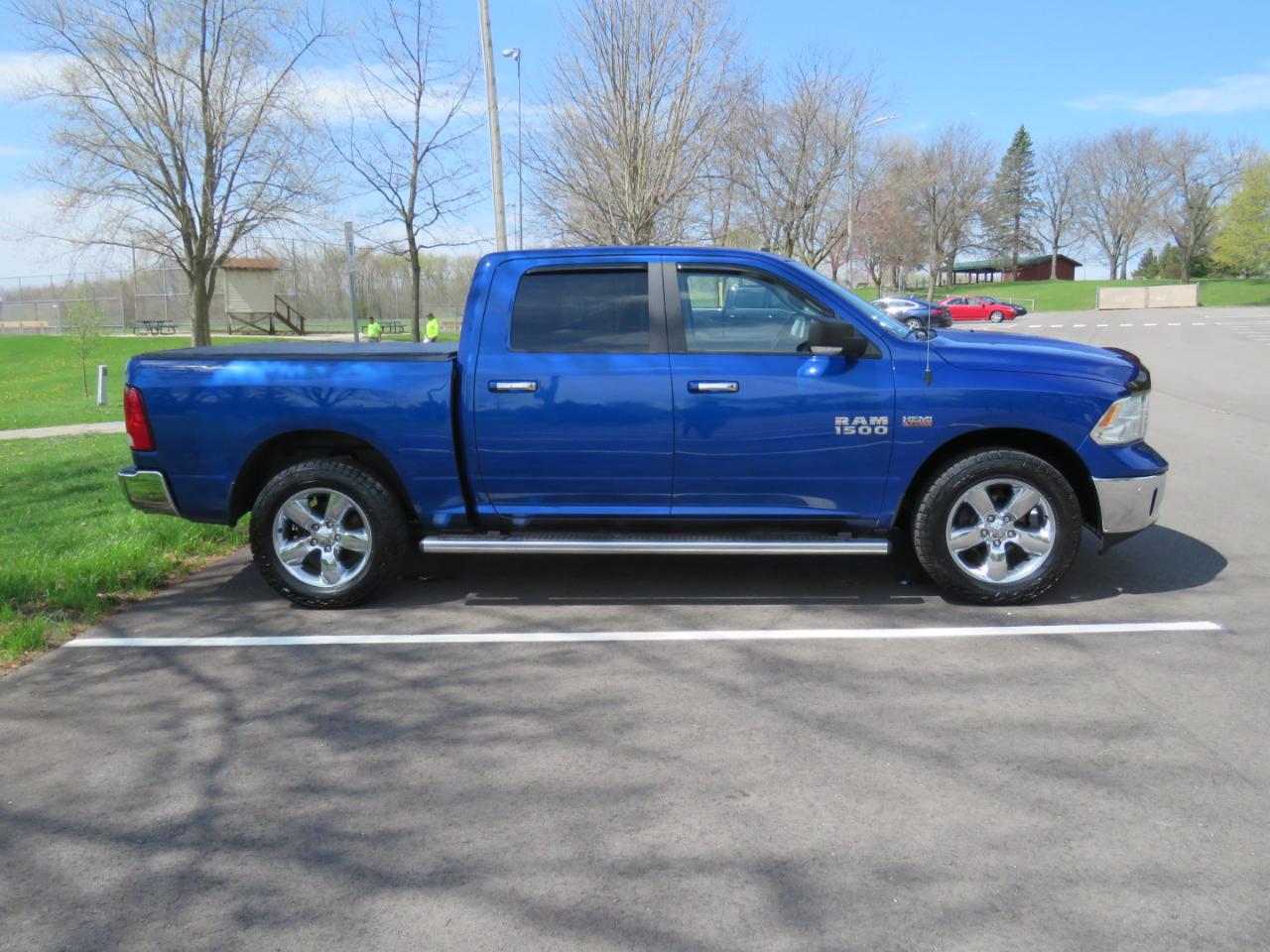 RAM 1500 Big Horn Crew Cab SWB 4WD 2017
