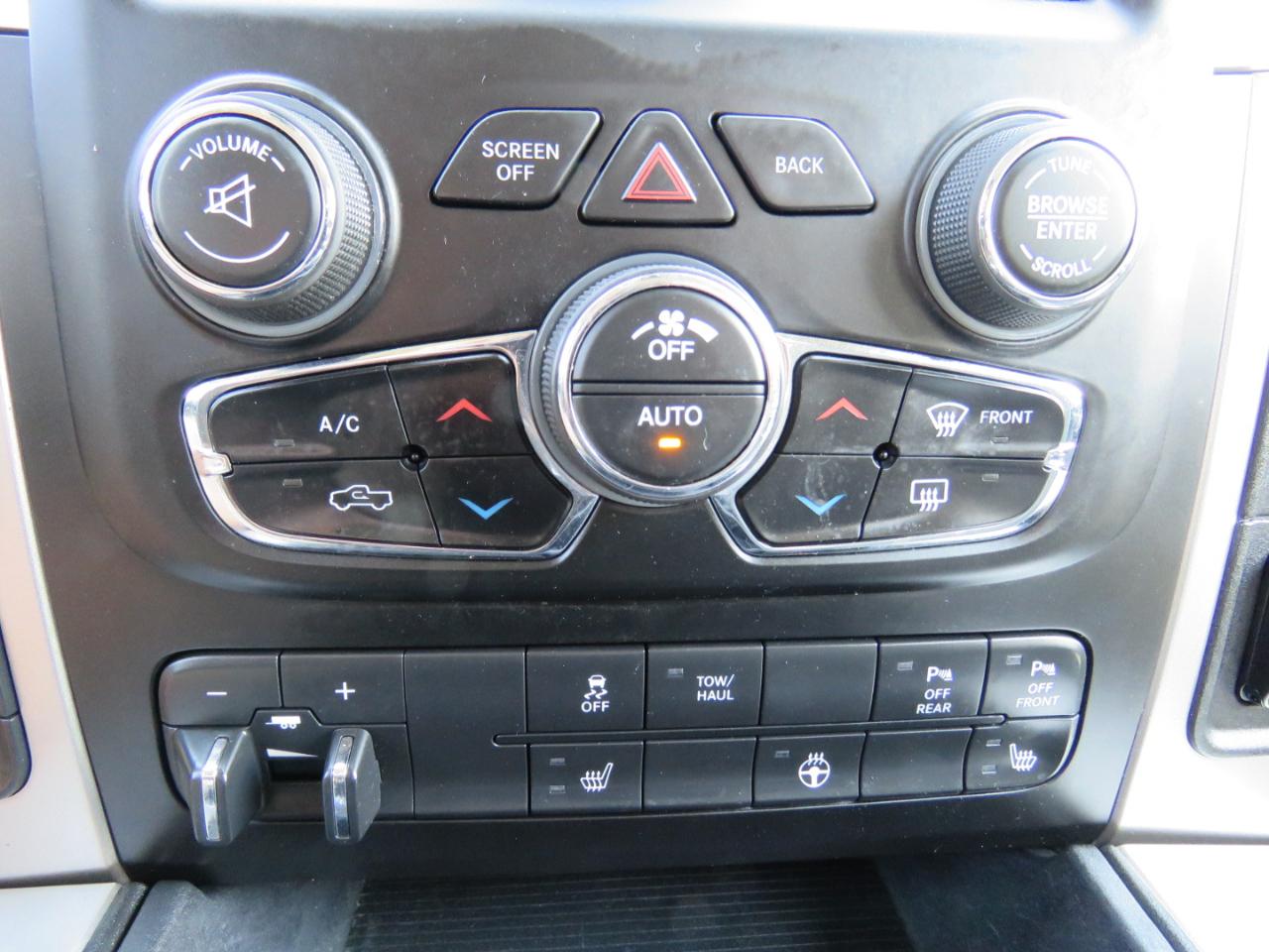 RAM 1500 Big Horn Crew Cab SWB 4WD 2017