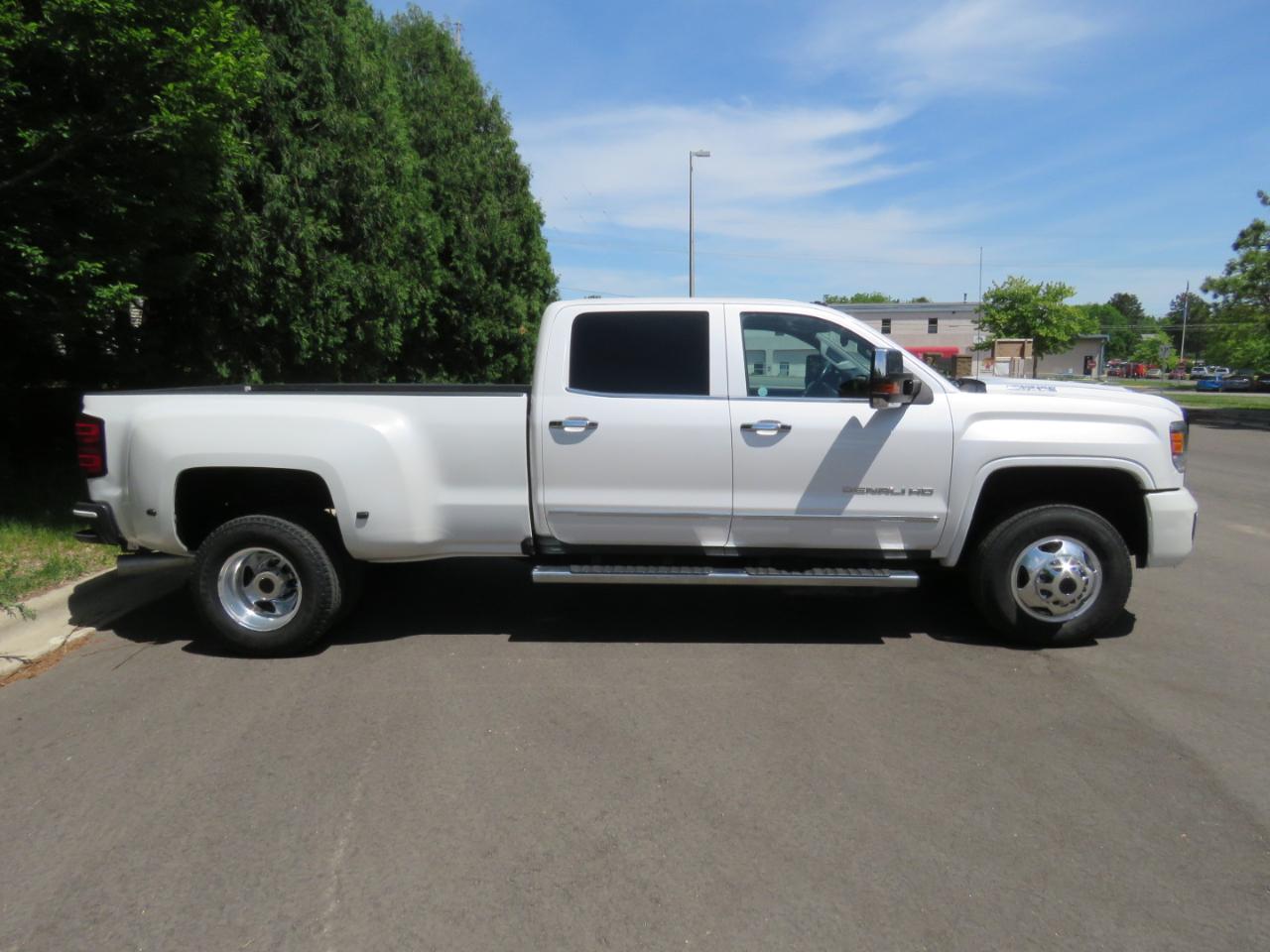 GMC Sierra 3500HD Denali Crew Cab 4WD 2018