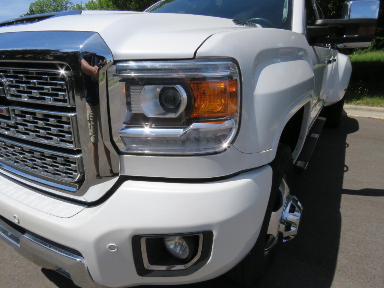 GMC Sierra 3500HD Denali Crew Cab 4WD 2018