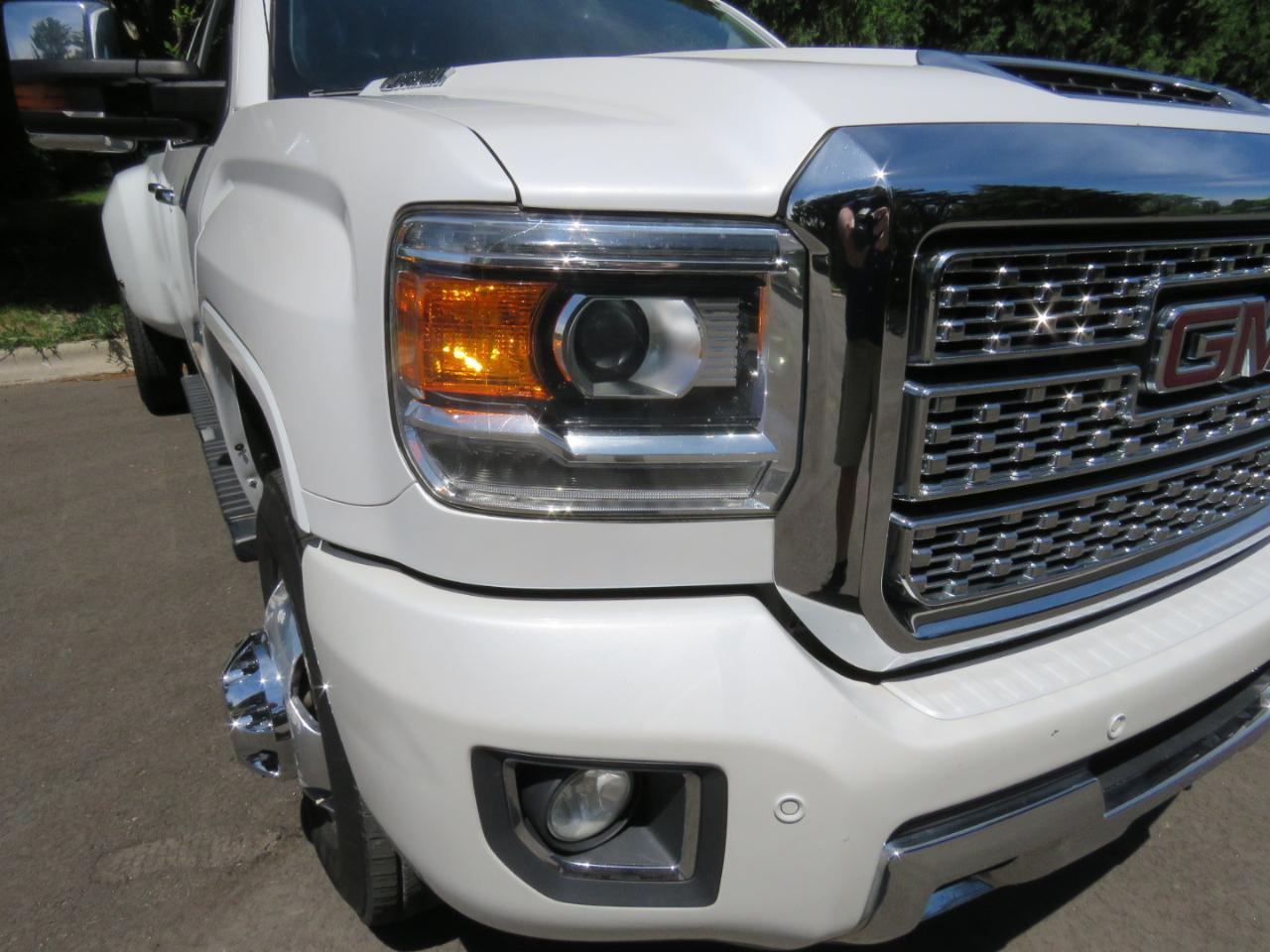 GMC Sierra 3500HD Denali Crew Cab 4WD 2018
