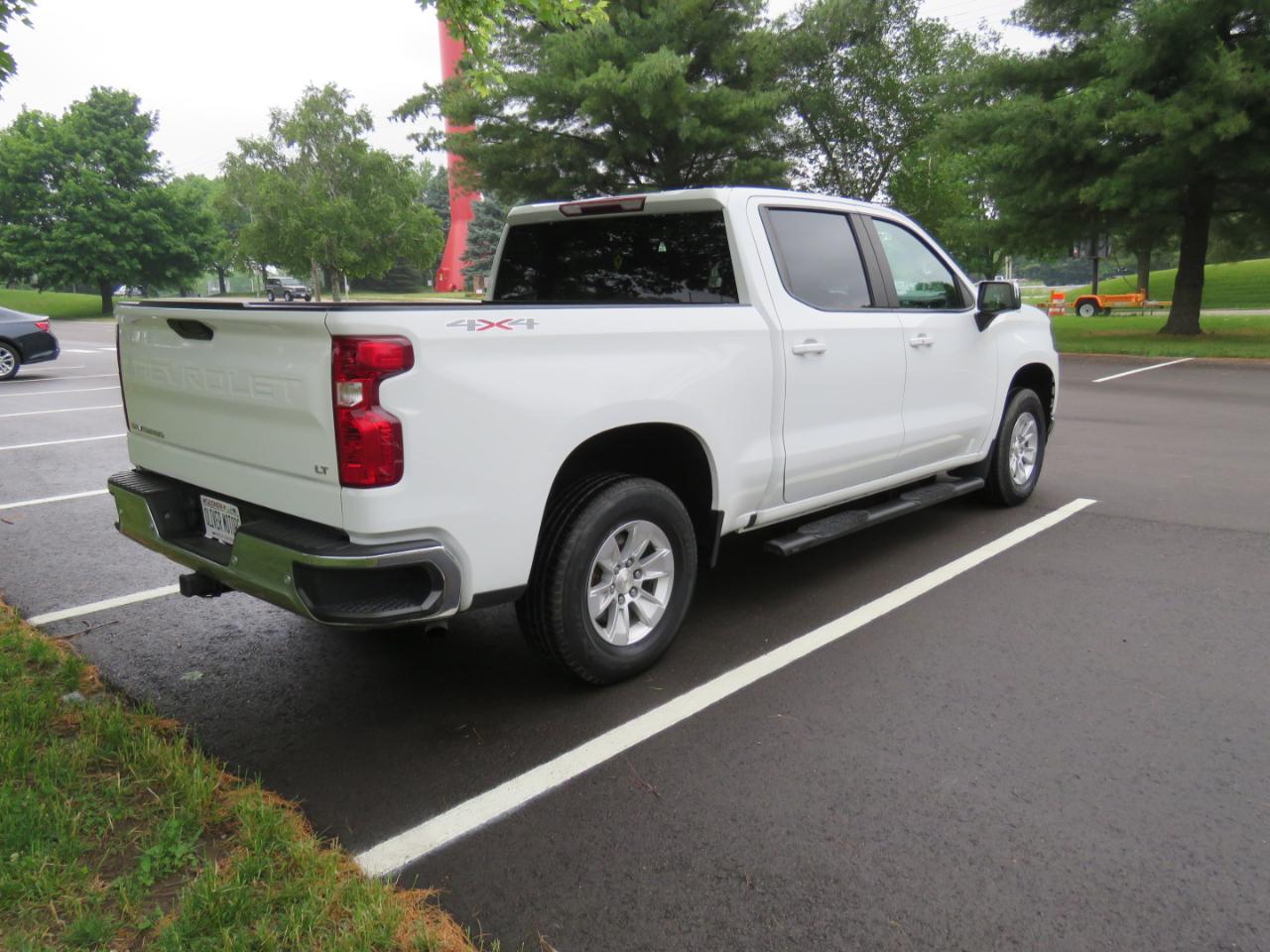 Chevrolet Silverado 1500 LT Crew Cab 4WD 2021