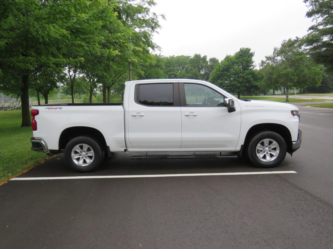 Chevrolet Silverado 1500 LT Crew Cab 4WD 2021