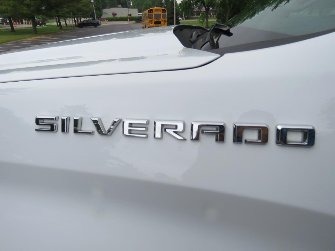 Chevrolet Silverado 1500 LT Crew Cab 4WD 2021