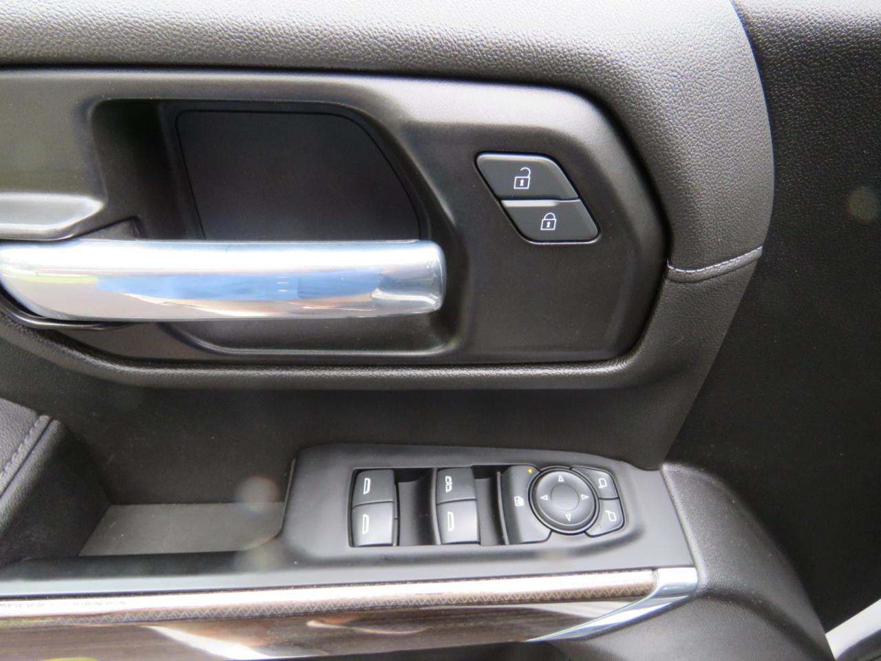 Chevrolet Silverado 1500 LT Crew Cab 4WD 2021