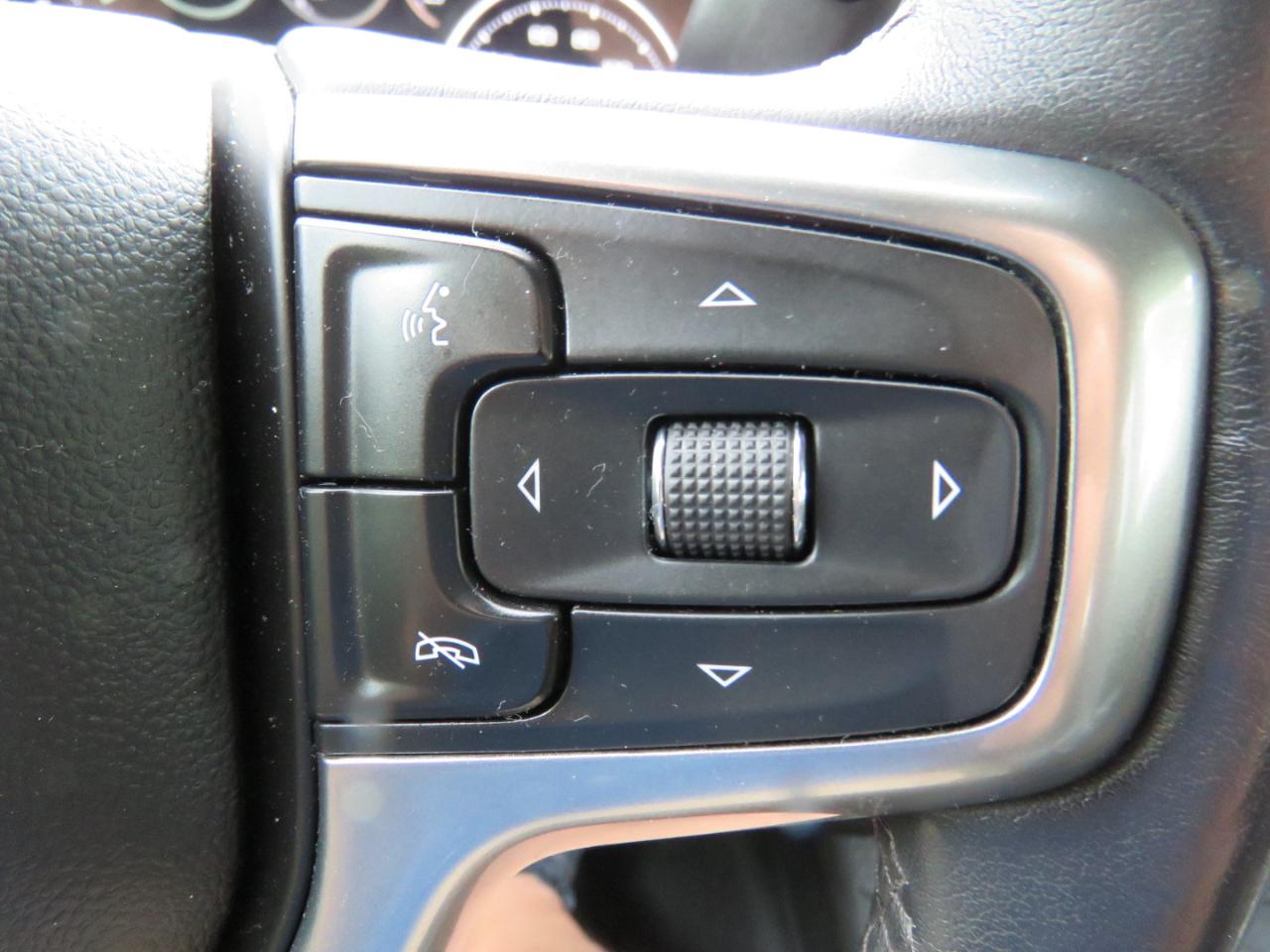 Chevrolet Silverado 1500 LT Crew Cab 4WD 2021