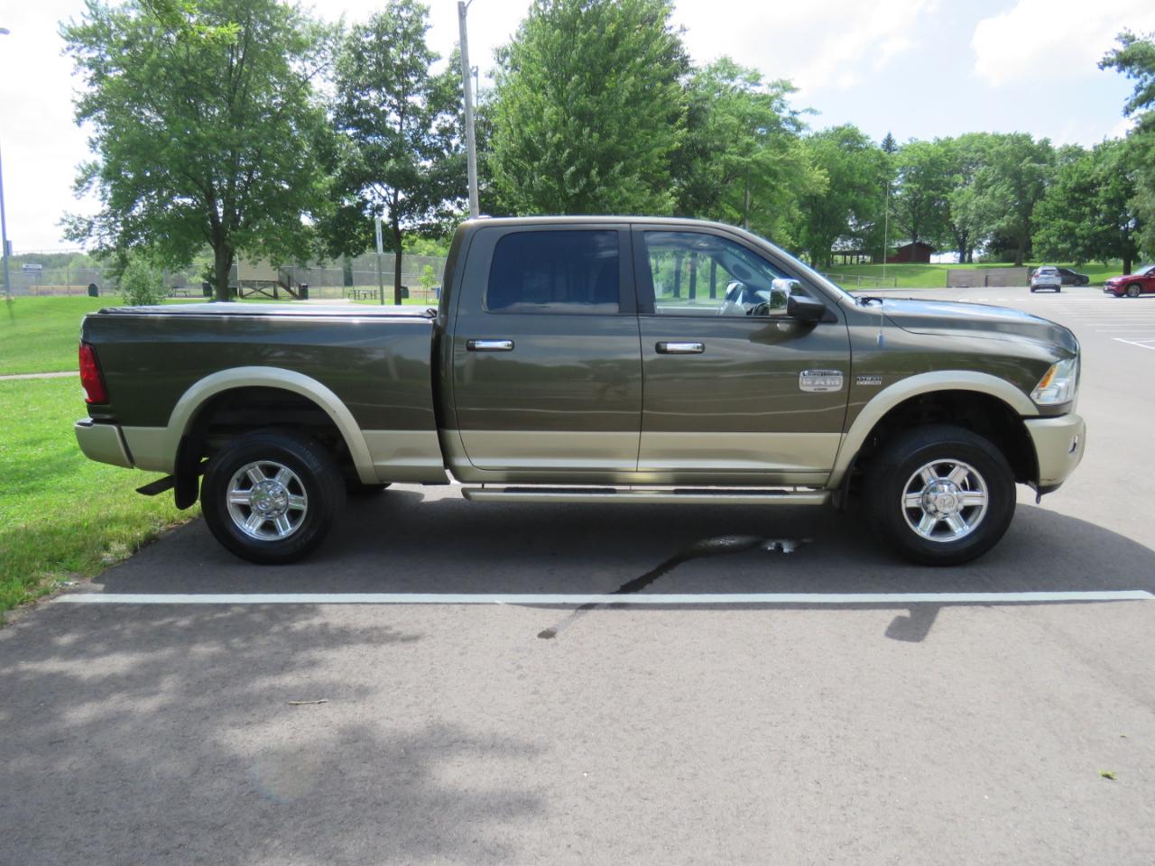 RAM 2500 Laramie Crew Cab LWB 4WD 2011