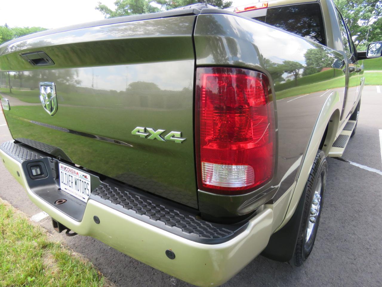 RAM 2500 Laramie Crew Cab LWB 4WD 2011