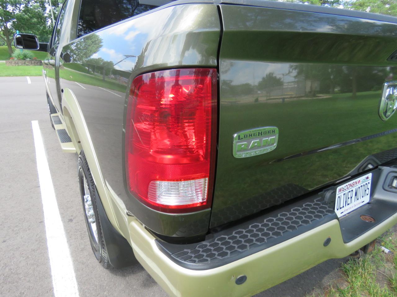 RAM 2500 Laramie Crew Cab LWB 4WD 2011