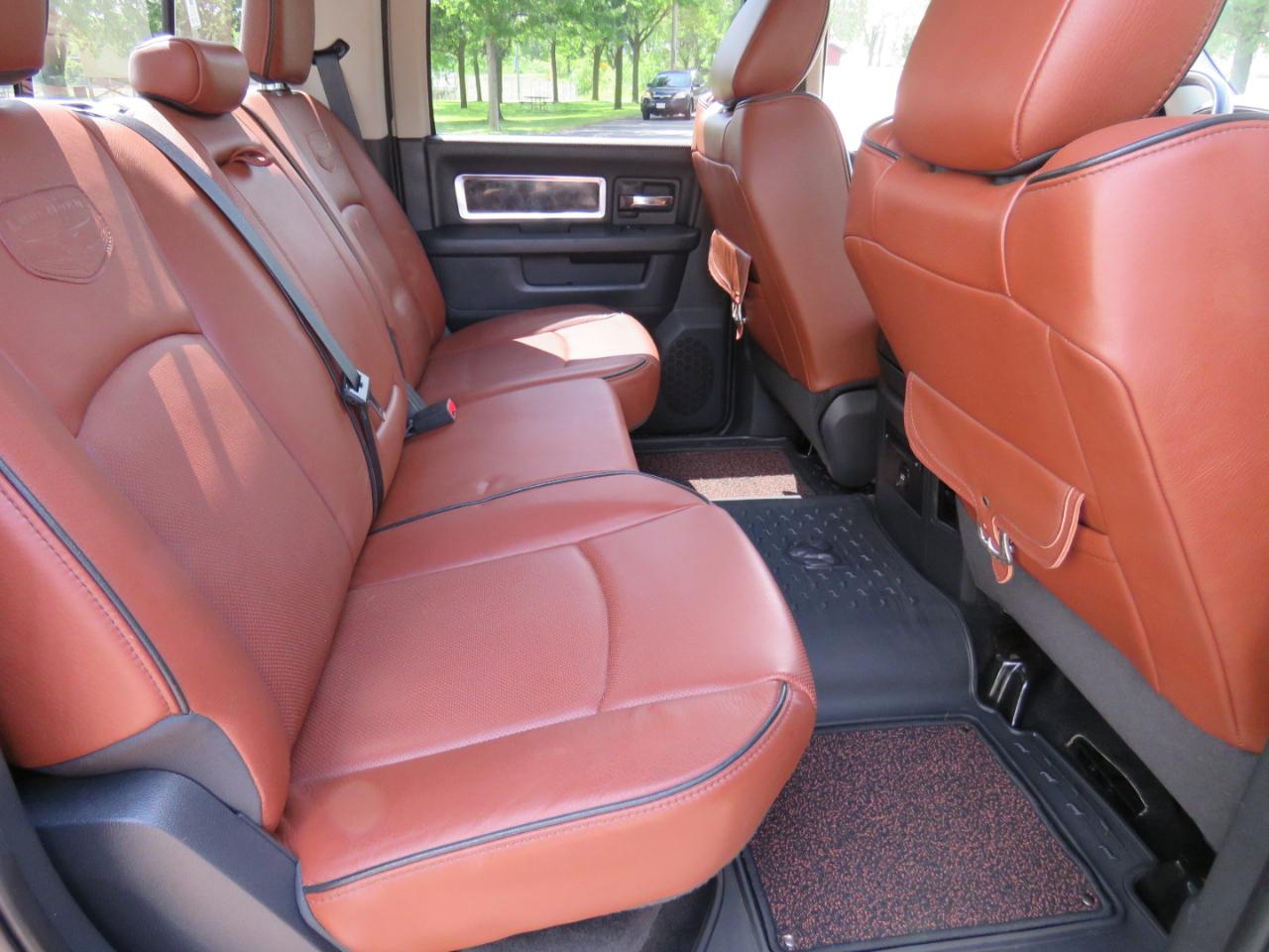 RAM 2500 Laramie Crew Cab LWB 4WD 2011