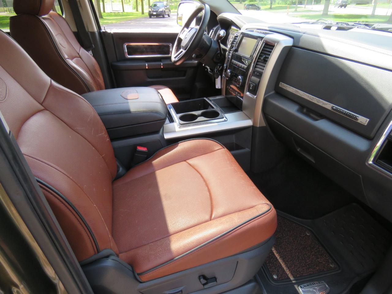 RAM 2500 Laramie Crew Cab LWB 4WD 2011