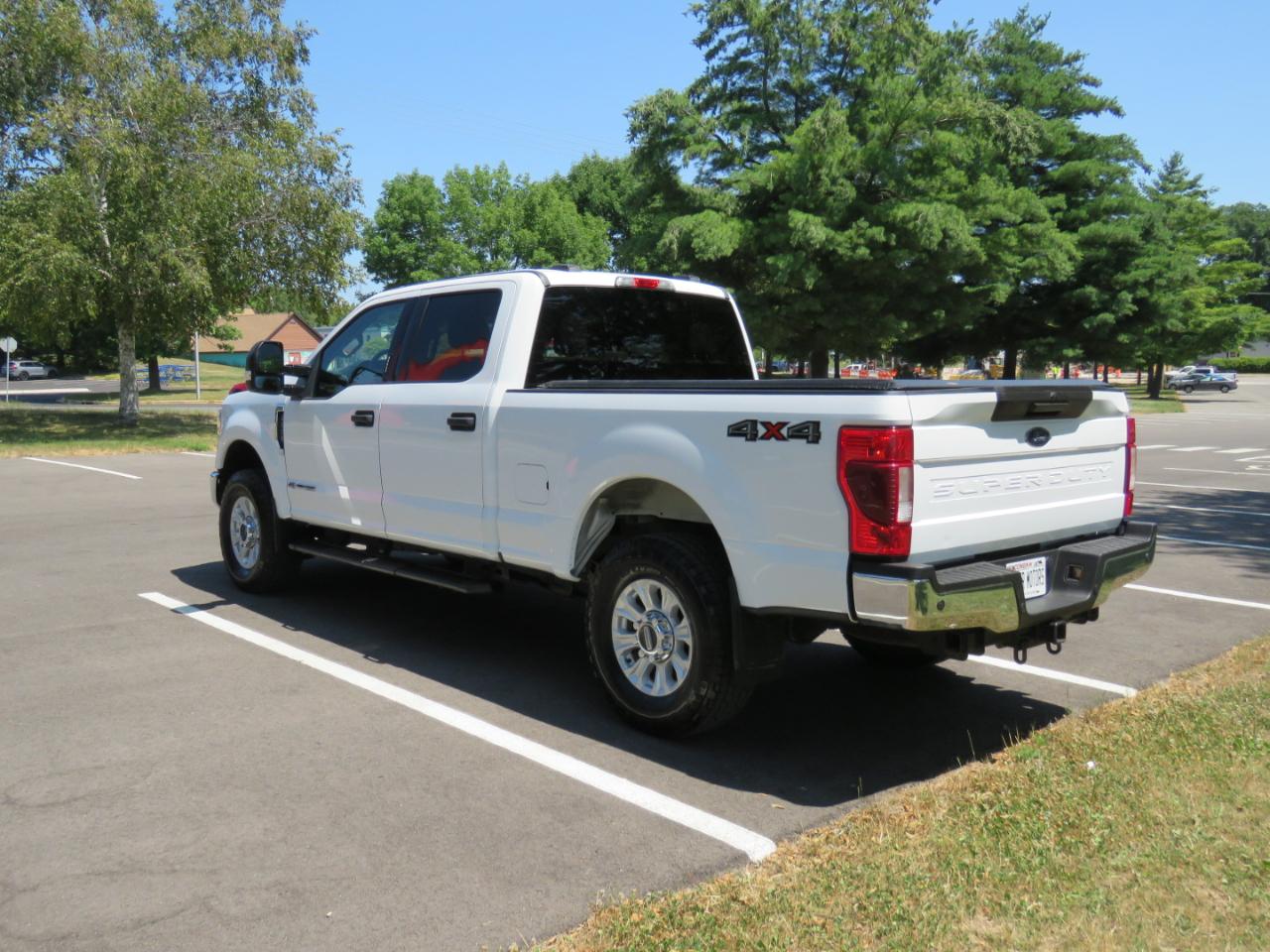 Ford F-250 SD XLT Crew Cab 4WD 2021