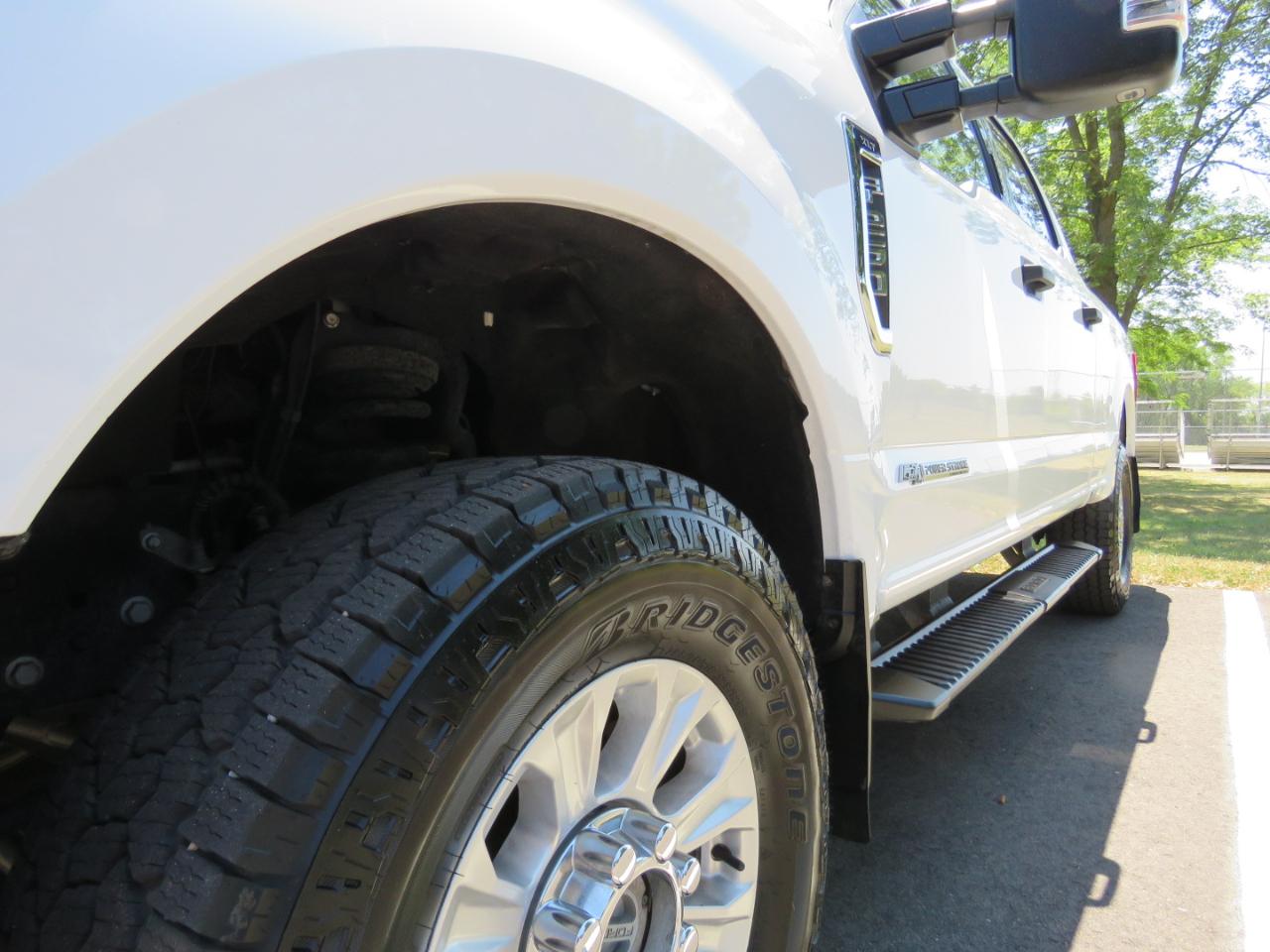 Ford F-250 SD XLT Crew Cab 4WD 2021