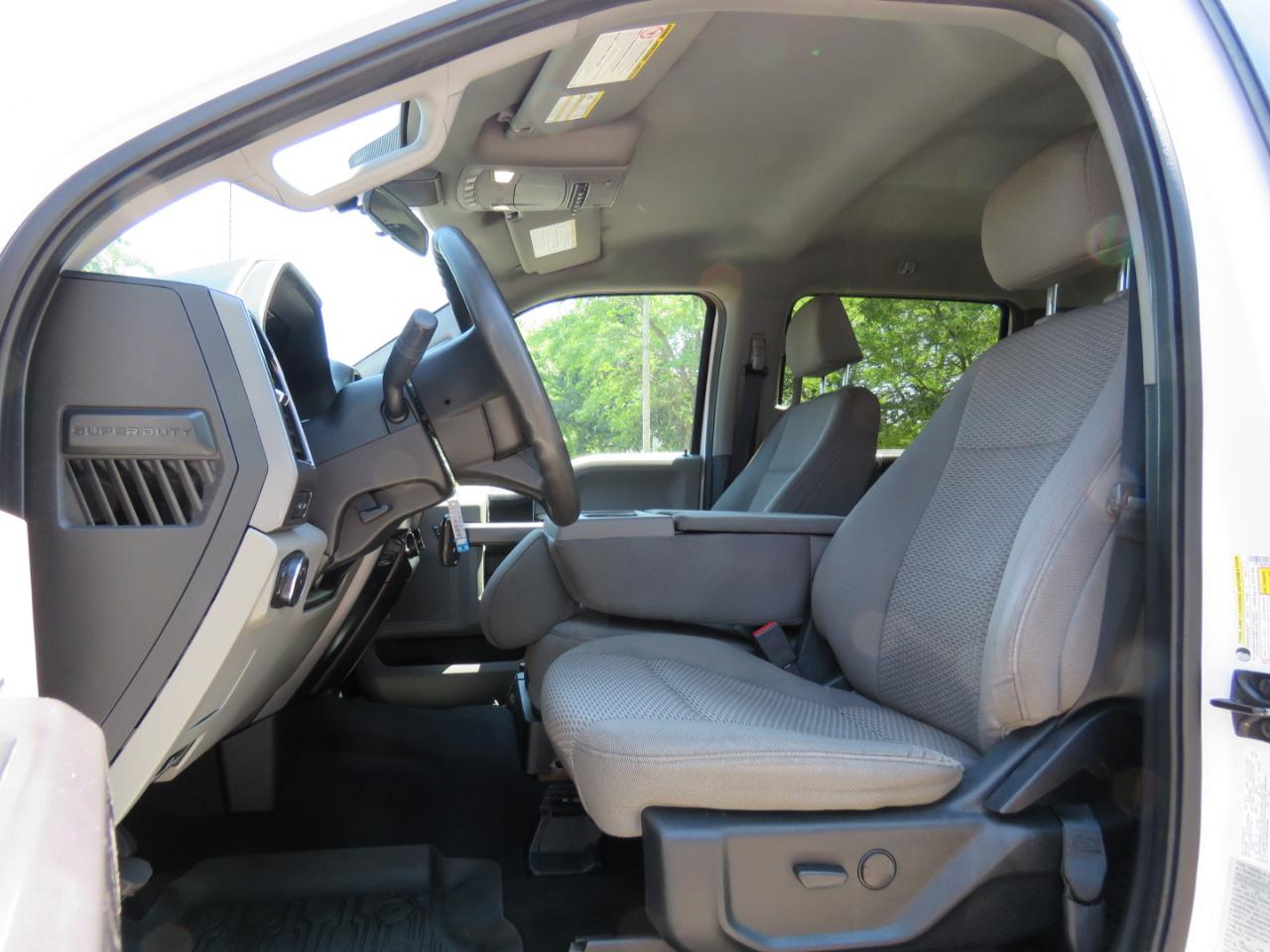Ford F-250 SD XLT Crew Cab 4WD 2021