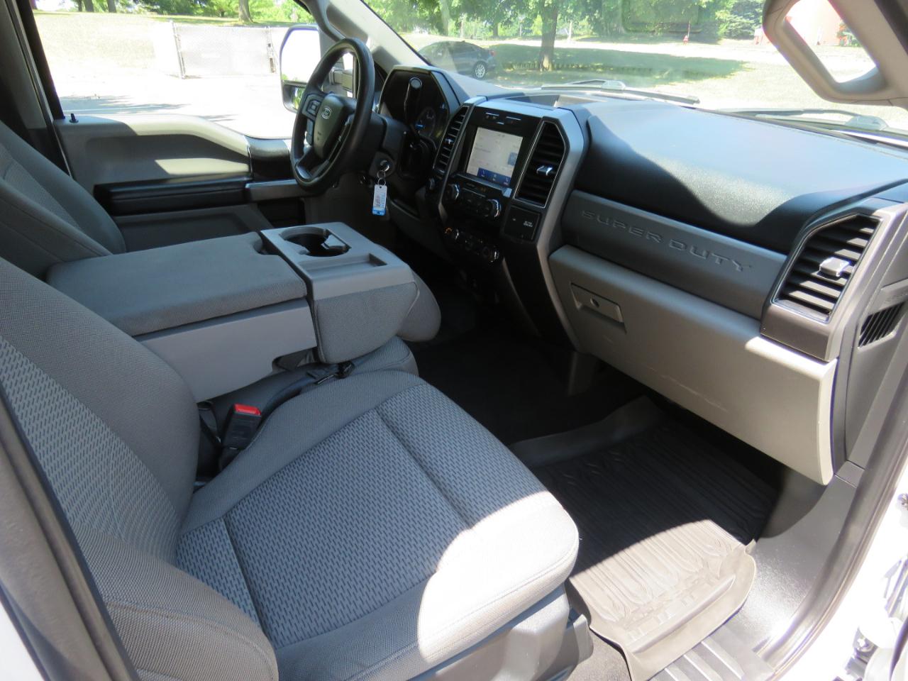 Ford F-250 SD XLT Crew Cab 4WD 2021