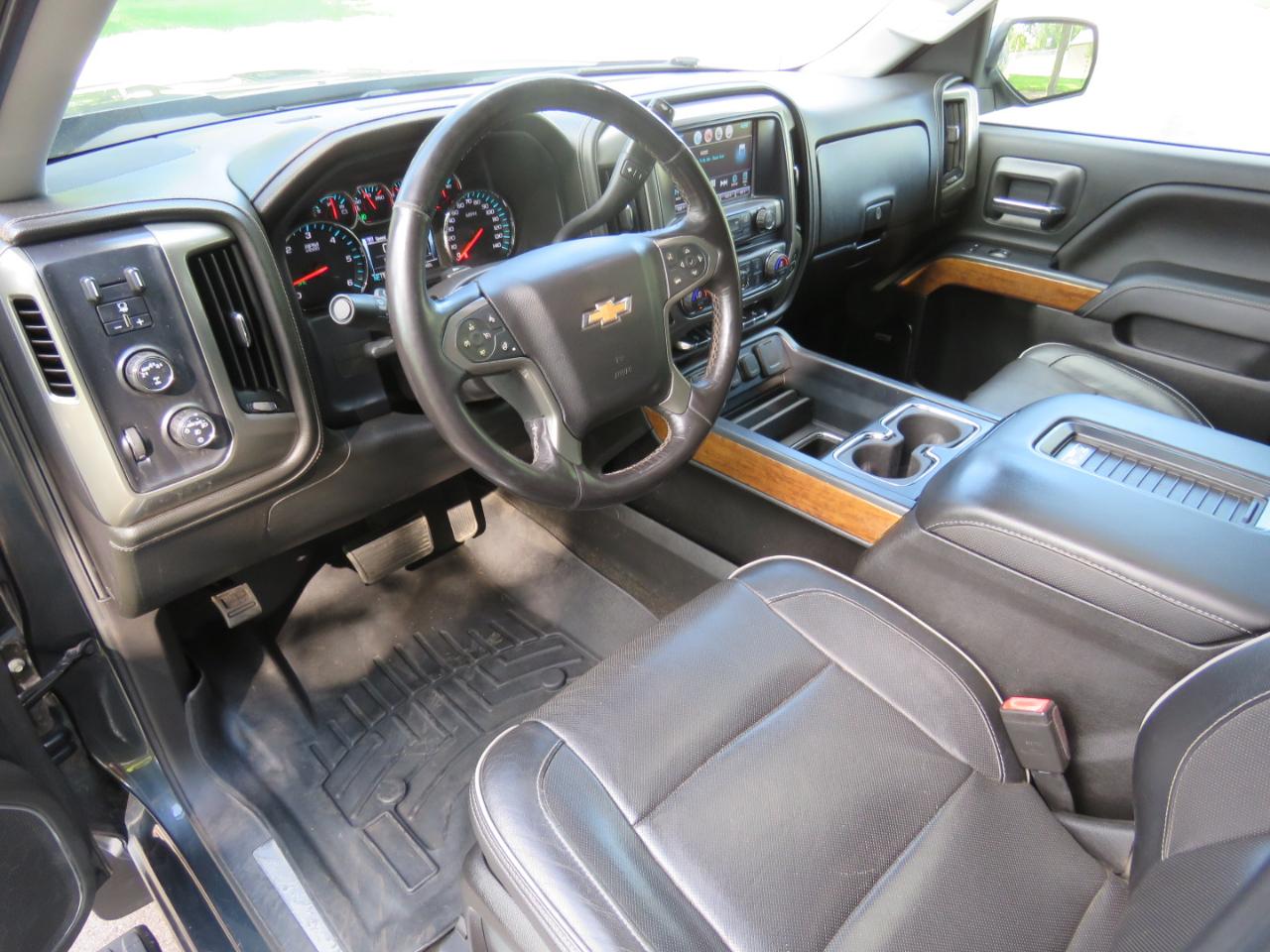 Chevrolet Silverado 1500 High Country Crew Cab Short Box 4WD 2018