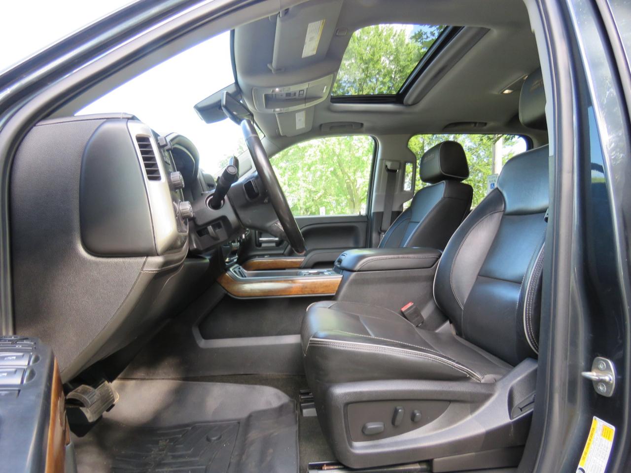 Chevrolet Silverado 1500 High Country Crew Cab Short Box 4WD 2018