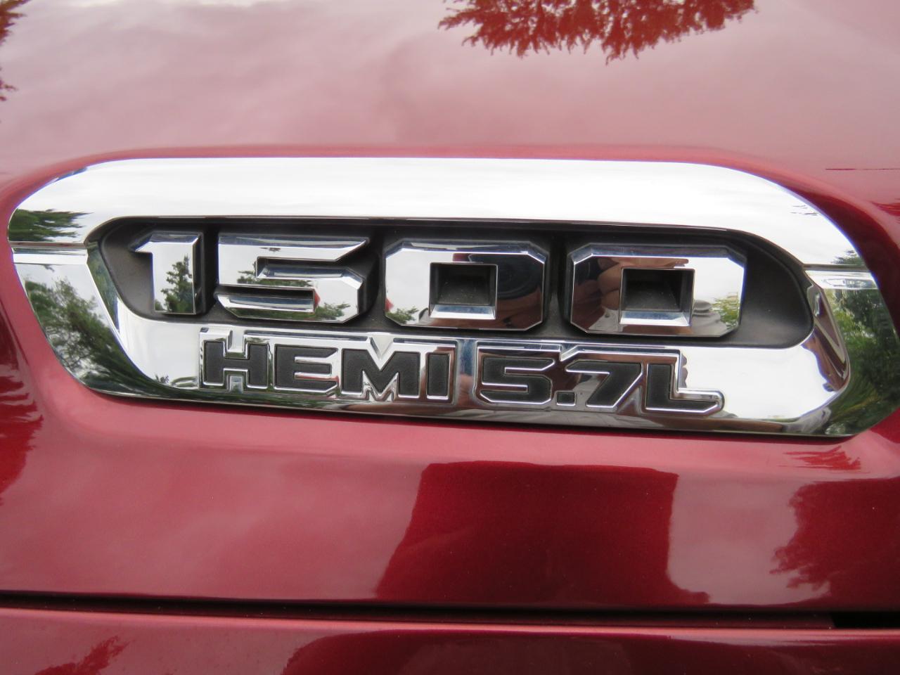 RAM 1500 Big Horn Quad Cab 4WD 2019