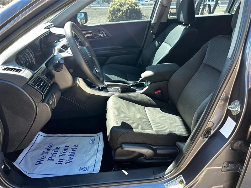 Honda Accord LX Sedan CVT 2017