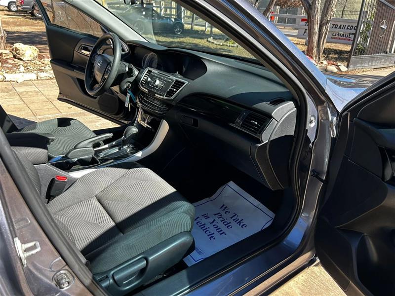 Honda Accord LX Sedan CVT 2017