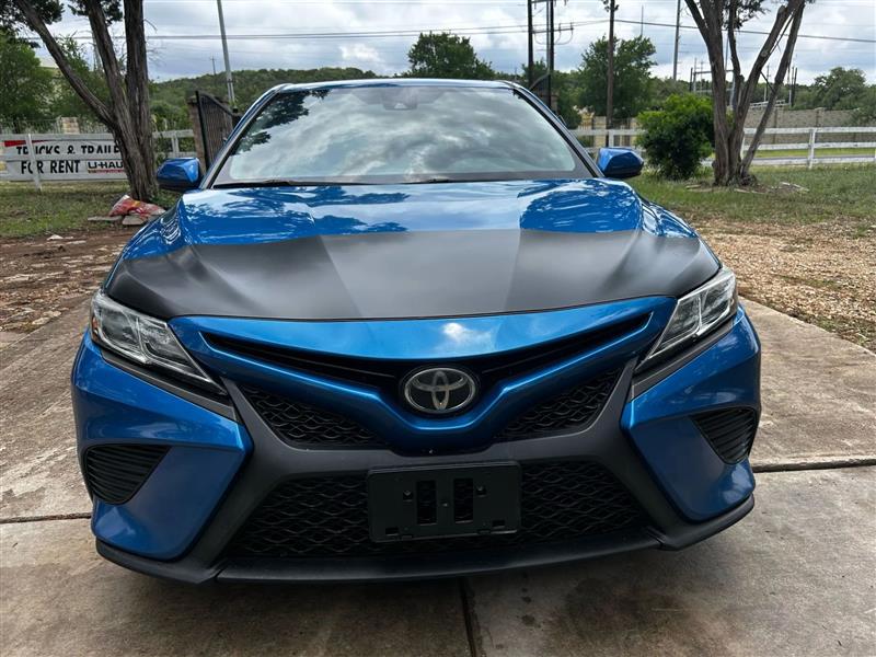 Toyota Camry SE 2018