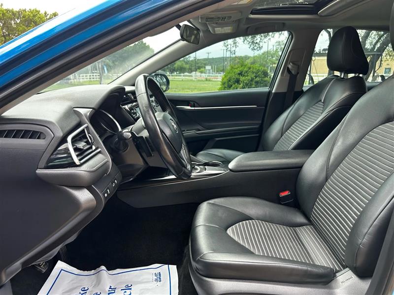 Toyota Camry SE 2018