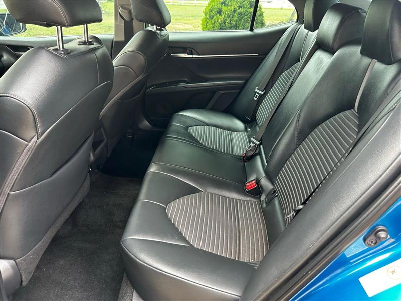 Toyota Camry SE 2018