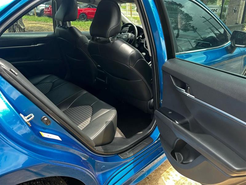 Toyota Camry SE 2018