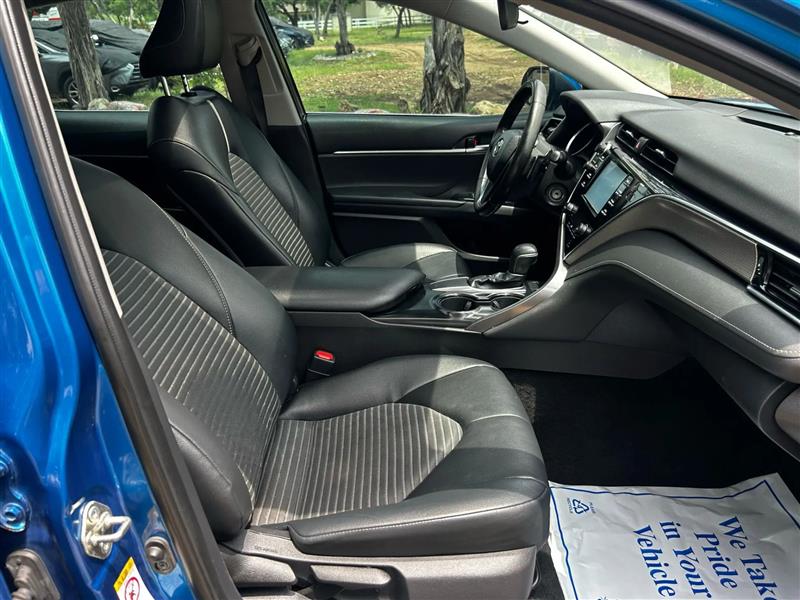 Toyota Camry SE 2018