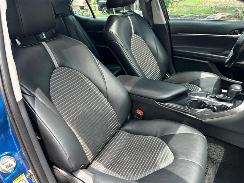 Toyota Camry SE 2018