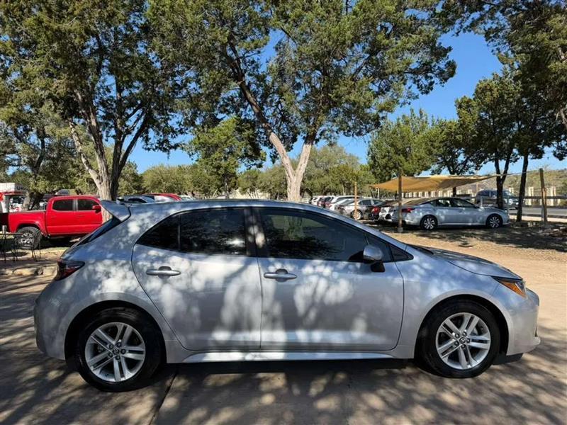 Toyota Corolla SE Hatchback CVT 2021