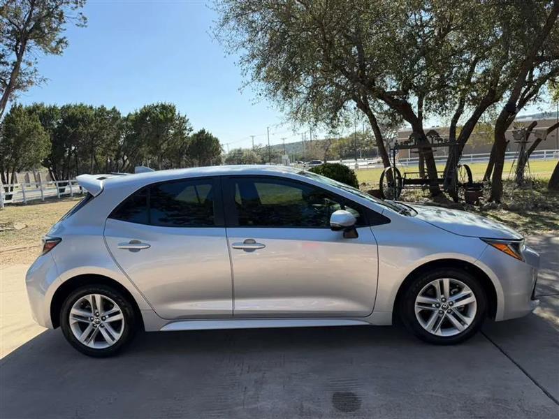 Toyota Corolla SE Hatchback CVT 2021