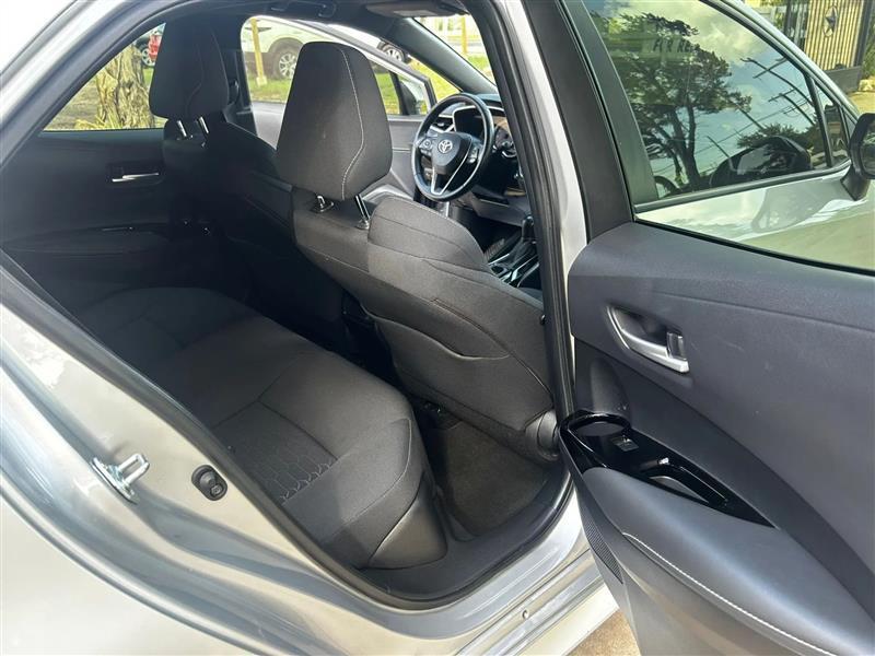 Toyota Corolla SE Hatchback CVT 2021