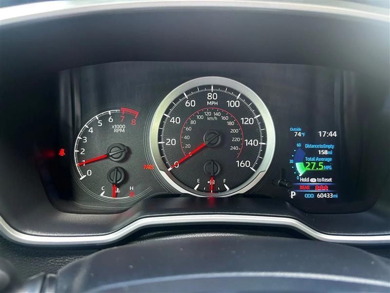 Toyota Corolla SE Hatchback CVT 2021