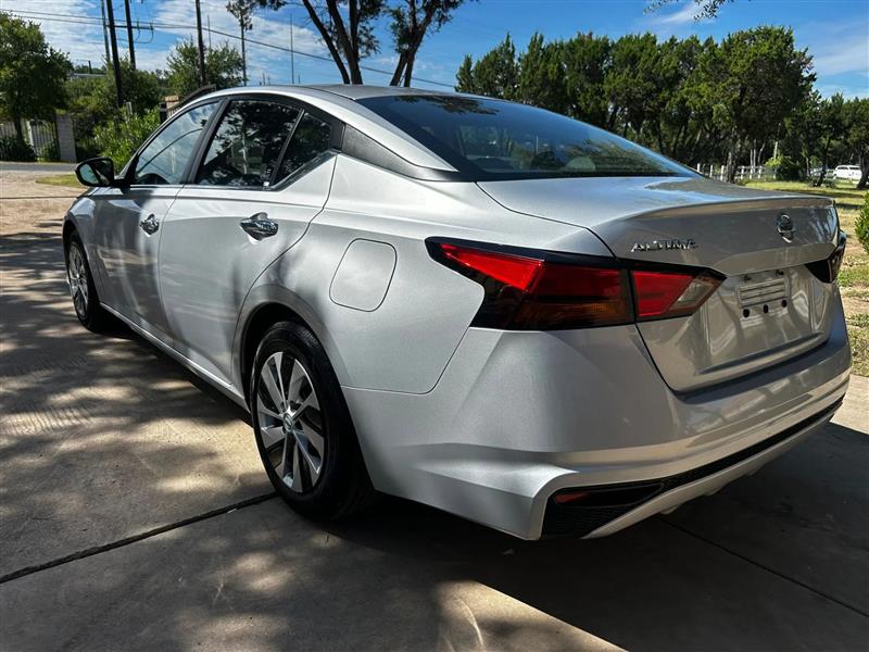 Nissan Altima 2.5 S 2022