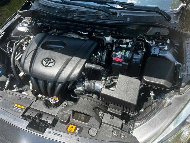 Toyota Yaris LE Hatchback 2020