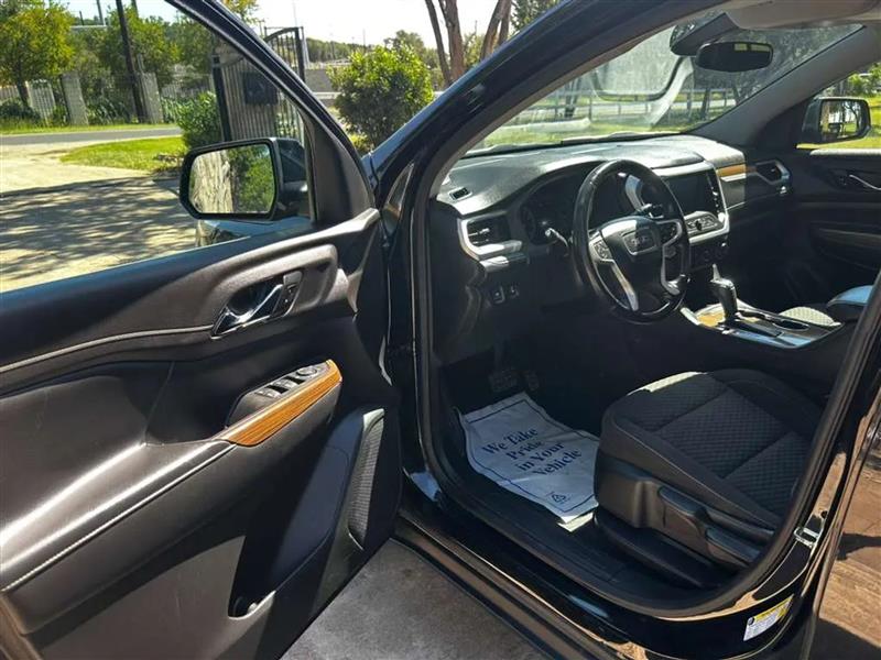 GMC Acadia SLE-1 FWD 2019