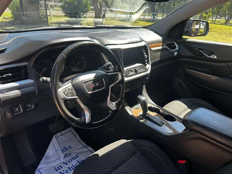 GMC Acadia SLE-1 FWD 2019