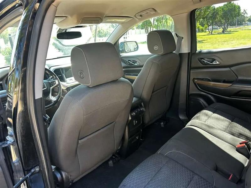 GMC Acadia SLE-1 FWD 2019