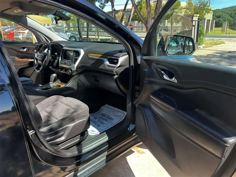 GMC Acadia SLE-1 FWD 2019