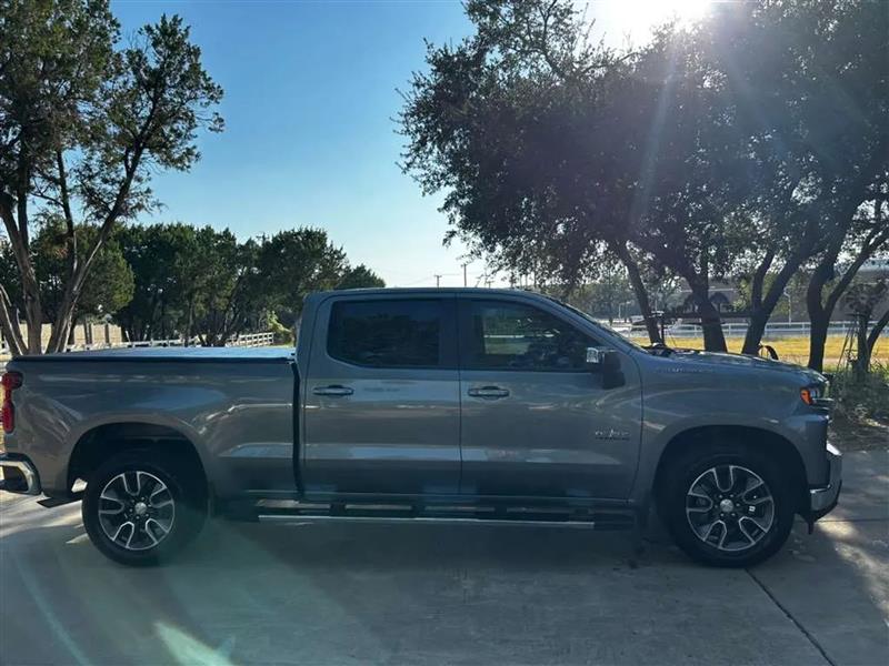 Chevrolet Silverado 1500 LT Crew Cab 2WD 2021