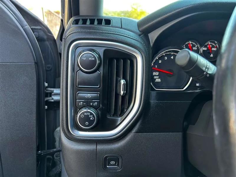 Chevrolet Silverado 1500 LT Crew Cab 2WD 2021