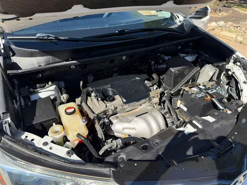 Toyota RAV4 LE FWD 2016