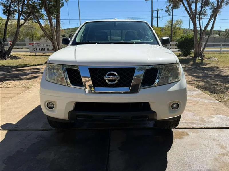 Nissan Frontier SV Crew Cab V6 2015