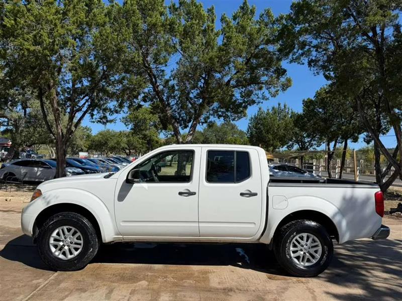 Nissan Frontier SV Crew Cab V6 2015