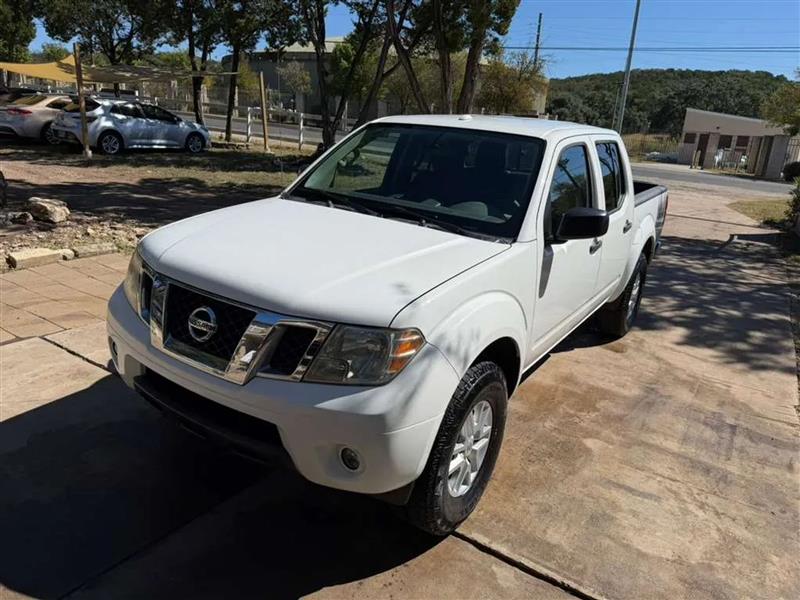 Nissan Frontier SV Crew Cab V6 2015