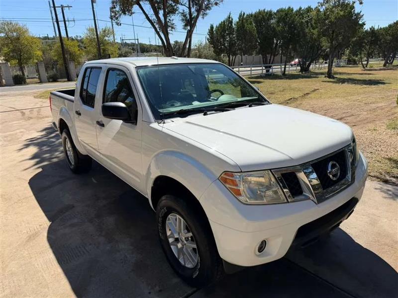Nissan Frontier SV Crew Cab V6 2015