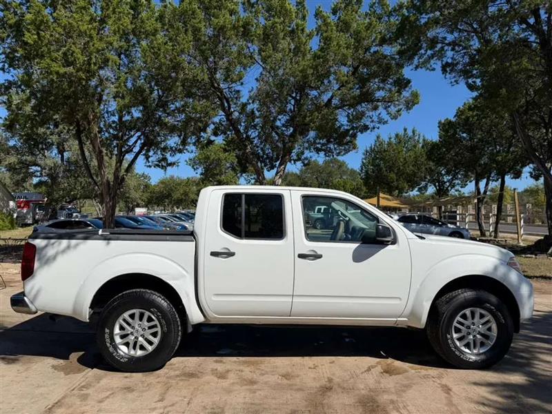 Nissan Frontier SV Crew Cab V6 2015