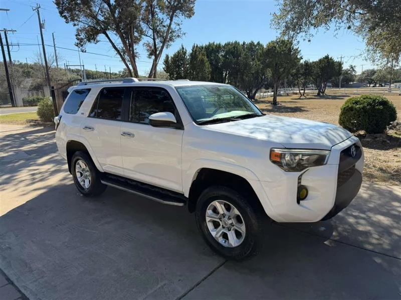 Toyota 4Runner SR5 2WD 2015