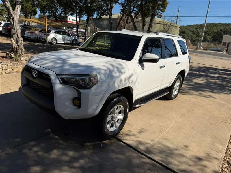 Toyota 4Runner SR5 2WD 2015